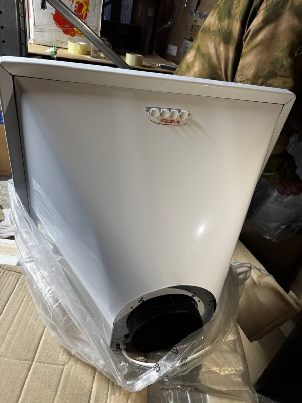 Вытяжка Gefest ВО 1602 белый, замятие на корпусе небольшое