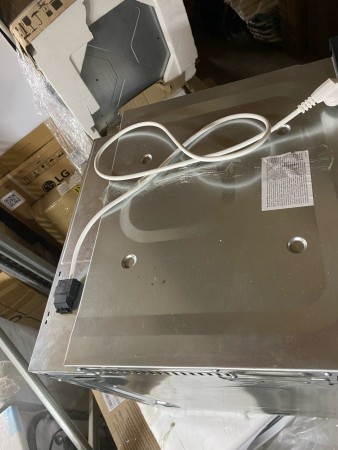 духовой шкаф hansa boei 697220 x-type, отсутствует упаковка, вмятина с боку, царапина