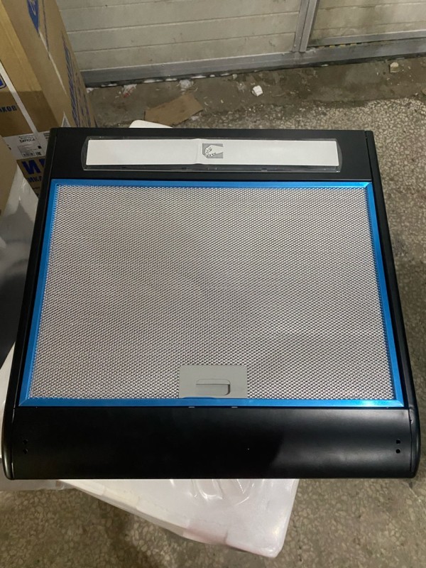 Вытяжка Gefest ВО 2501 К41 черный,  нет кнопок, небольшое замятие на фильтре