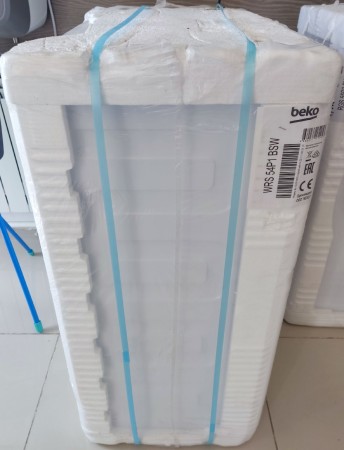стиральная машина beko wrs 54p1 bsw, сзади сверху содрана краска