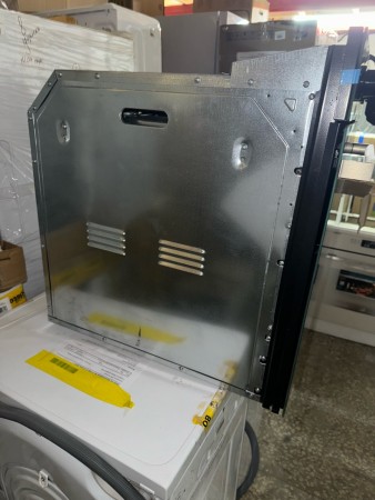 духовой шкаф oasis d-45mmb,нет упаковки ,вмятины на тыльной стороне и на верху, небольшие потертости